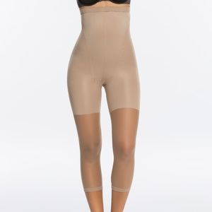 Spanx Higher Power Capri, Size B Nude